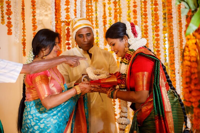 Beautiful wedding of Charlie & Gowsi was held on Galle face hotel captured by colombo tamil photographer banu