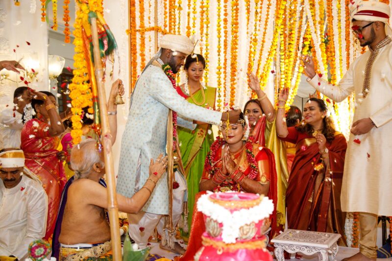 Beautiful wedding of Charlie & Gowsi was held on Galle face hotel captured by colombo tamil photographer banu