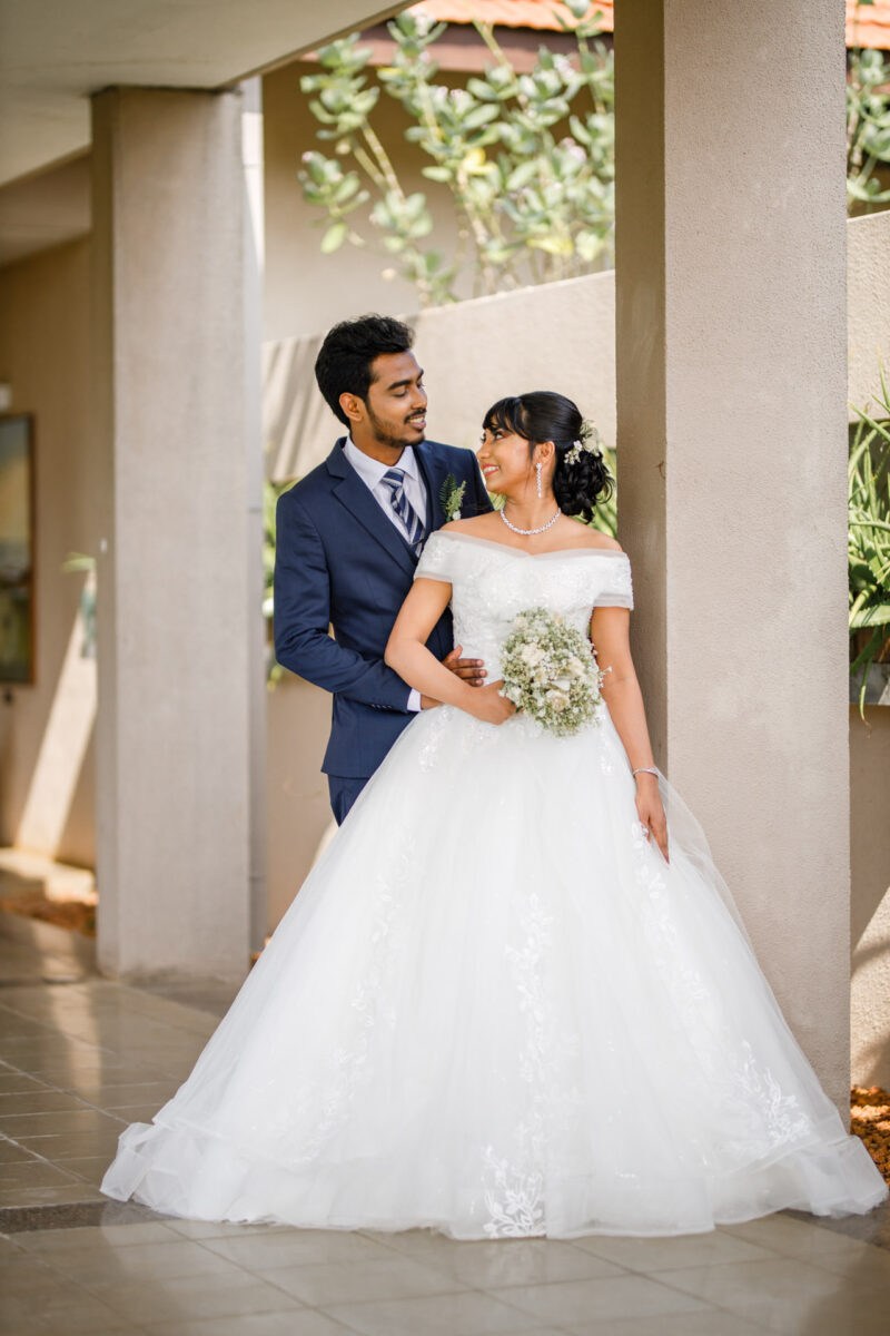 beautiful mannar wedding of Dharshan & Roxi captured by jaffna wedding photographer banu