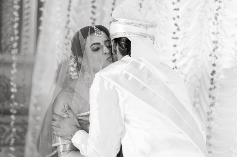 Sri Lanka candid wedding photographer