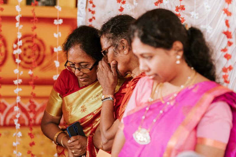 Sri Lanka candid wedding photographer