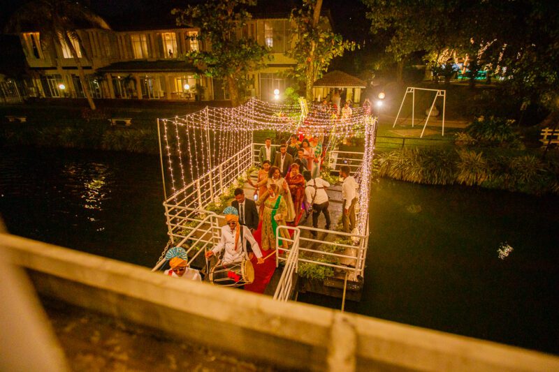 Cinnamon Lakeside wedding